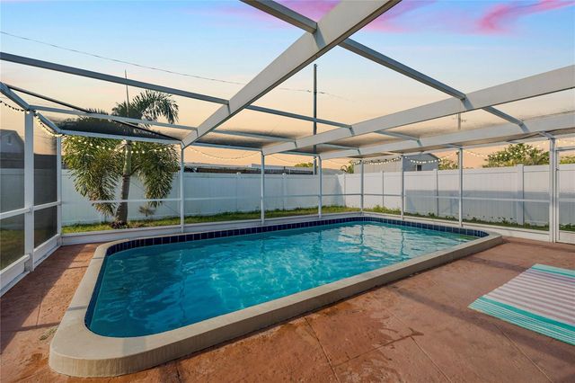 8318 76TH AVENUE, Seminole, FL 33777