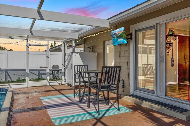 8318 76TH AVENUE, Seminole, FL 33777