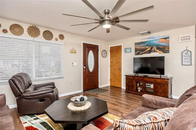 8318 76TH AVENUE, Seminole, FL 33777