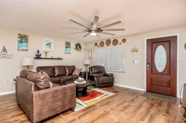 8318 76TH AVENUE, Seminole, FL 33777