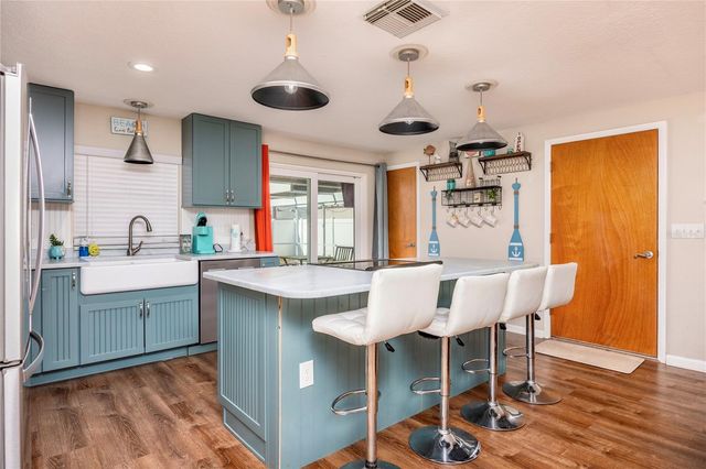 8318 76TH AVENUE, Seminole, FL 33777