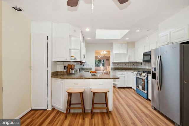 11902 ENID DR, Rockville, MD 20854