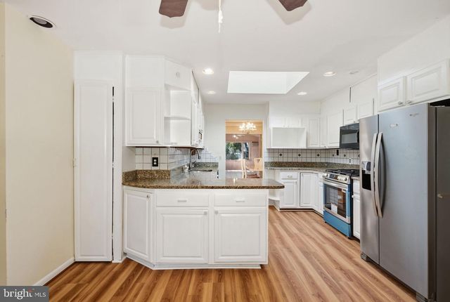 11902 ENID DR, Rockville, MD 20854