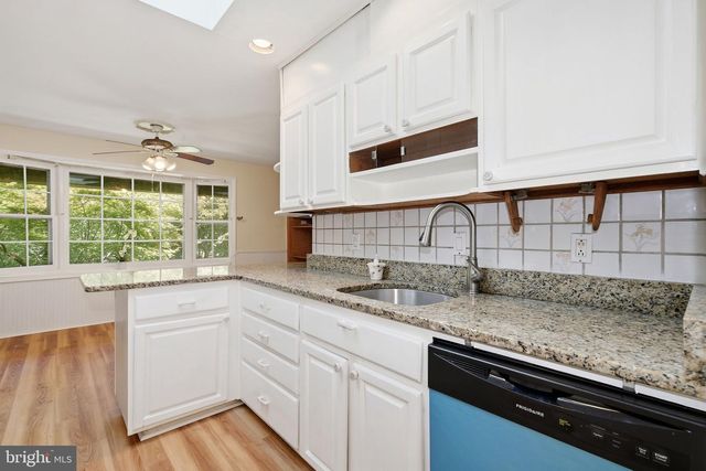 11902 ENID DR, Rockville, MD 20854