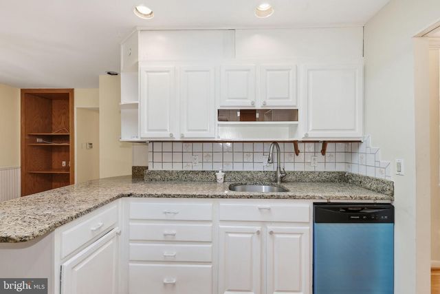 11902 ENID DR, Rockville, MD 20854