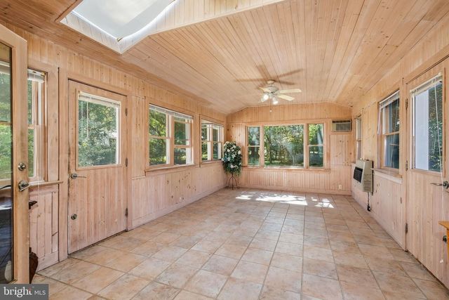11902 ENID DR, Rockville, MD 20854