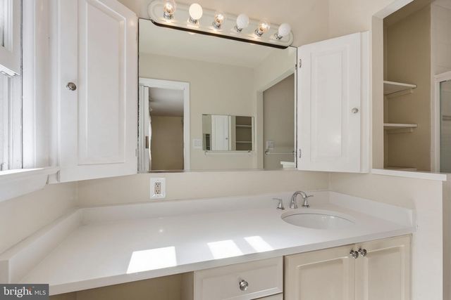 11902 ENID DR, Rockville, MD 20854