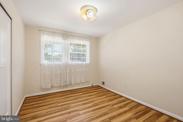 11902 ENID DR, Rockville, MD 20854