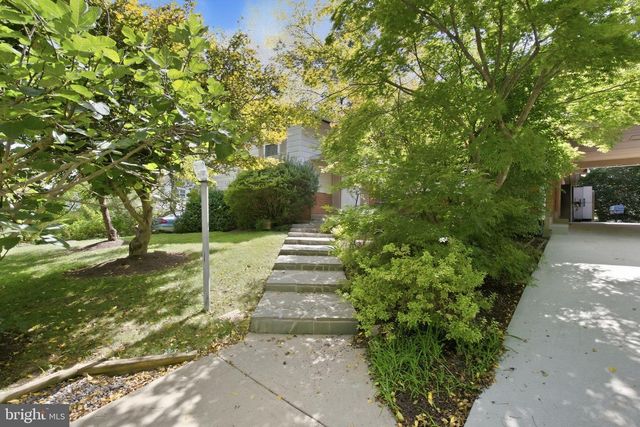 11902 ENID DR, Rockville, MD 20854