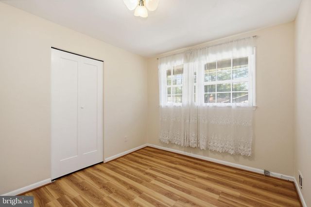 11902 ENID DR, Rockville, MD 20854