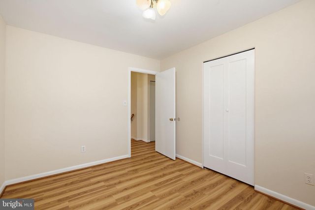 11902 ENID DR, Rockville, MD 20854