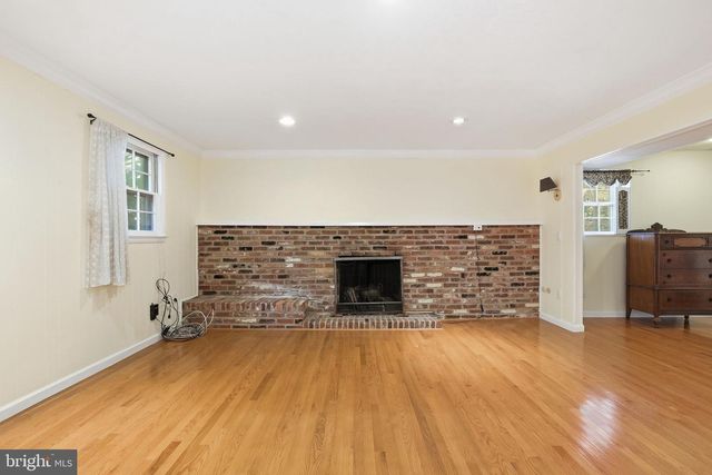 11902 ENID DR, Rockville, MD 20854