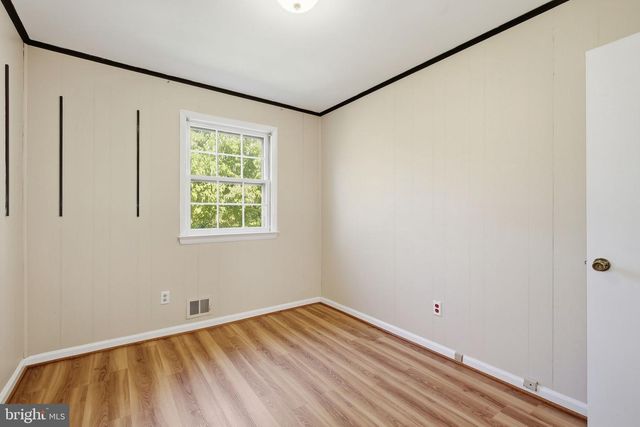 11902 ENID DR, Rockville, MD 20854
