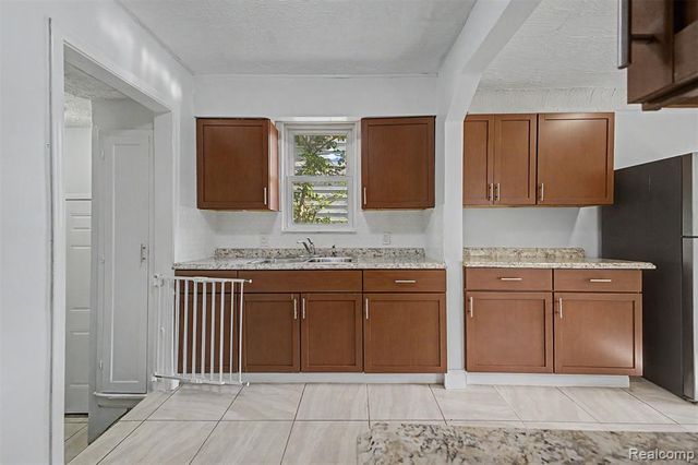 6459 Penrod Street, Detroit, MI 48228