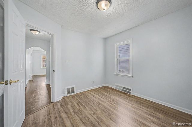 6459 Penrod Street, Detroit, MI 48228