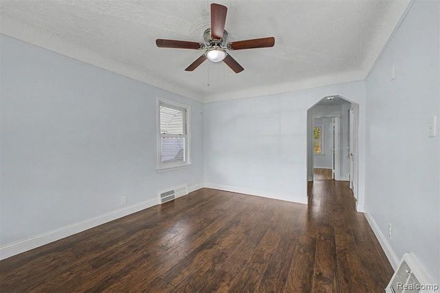 6459 Penrod Street, Detroit, MI 48228