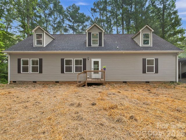 552 Bass Lake Drive, Pisgah Forest, NC 28768