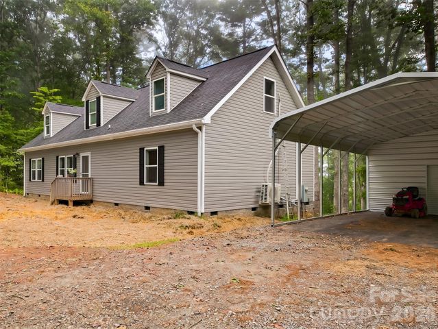 552 Bass Lake Drive, Pisgah Forest, NC 28768