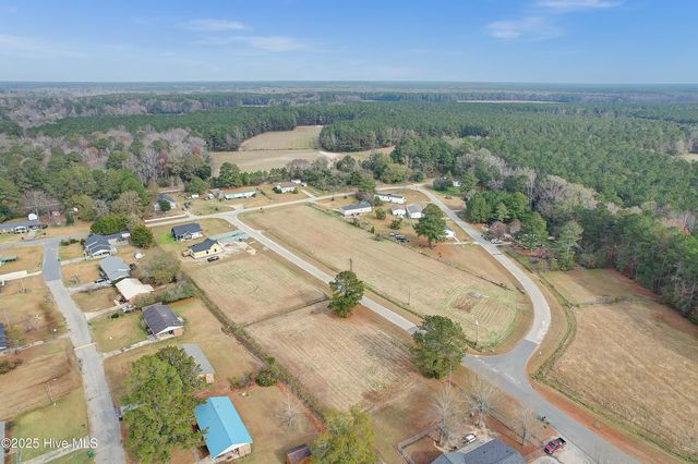 88 Hillside Street, Clarkton, NC 28433