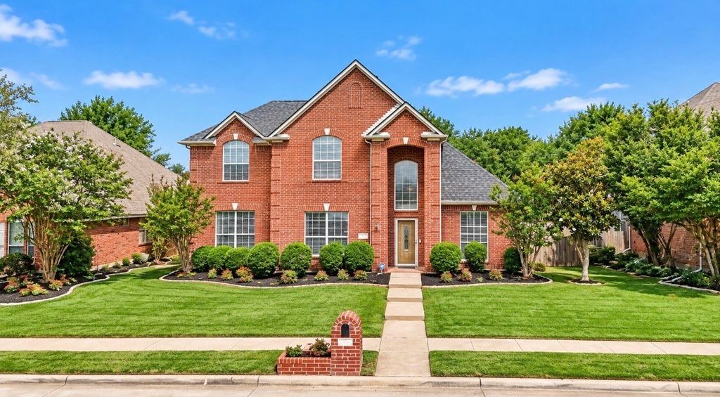 1808 Lacey Oak Lane, Keller, TX 76248
