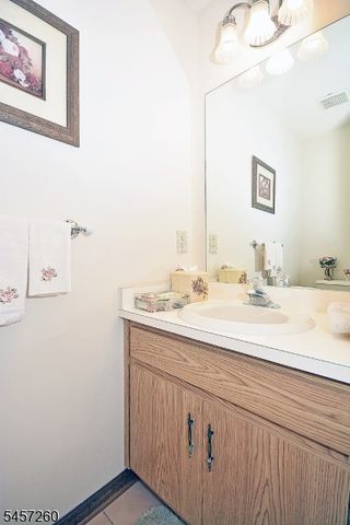 40 Giles Biondi Ct, Bound Brook Boro, NJ 08805