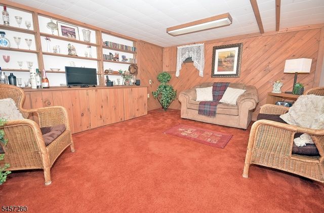 40 Giles Biondi Ct, Bound Brook Boro, NJ 08805