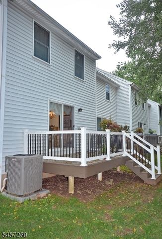 40 Giles Biondi Ct, Bound Brook Boro, NJ 08805