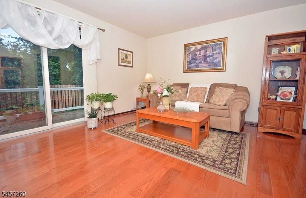 40 Giles Biondi Ct, Bound Brook Boro, NJ 08805 — photo 3