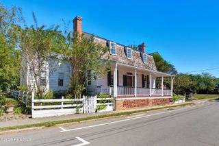 206 W Eden Street, Edenton, NC 27932