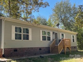 5759 Rumfelt Road, Stanley, NC 28164