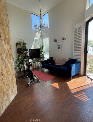 14521 Benefit Street 306, Sherman Oaks, CA 91403