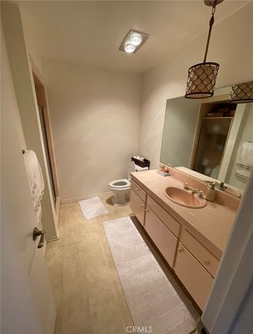 14521 Benefit Street 306, Sherman Oaks, CA 91403