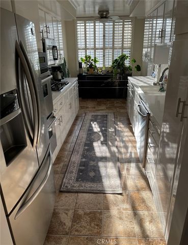 14521 Benefit Street 306, Sherman Oaks, CA 91403