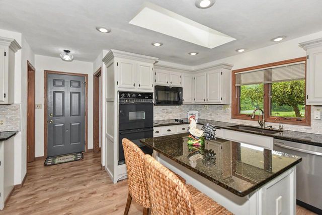 W7676 Stacey LANE, Whitewater, WI 53190