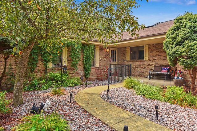 W7676 Stacey LANE, Whitewater, WI 53190
