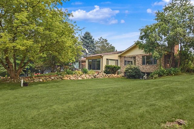 W7676 Stacey LANE, Whitewater, WI 53190