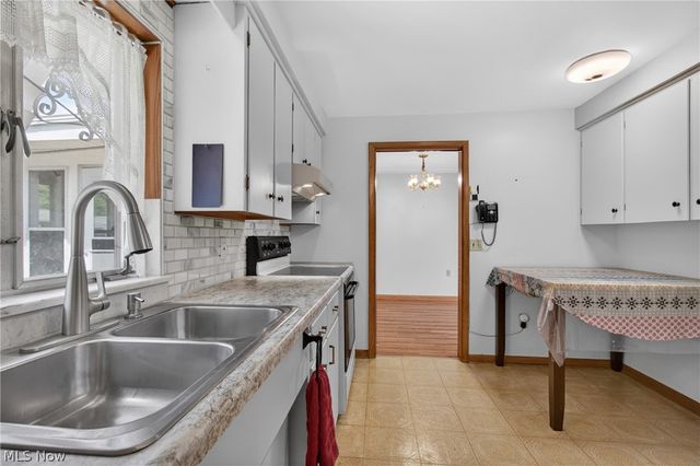 147 Georgette Drive, Grafton, OH 44044