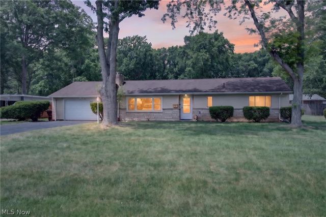 147 Georgette Drive, Grafton, OH 44044