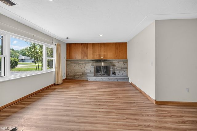 147 Georgette Drive, Grafton, OH 44044