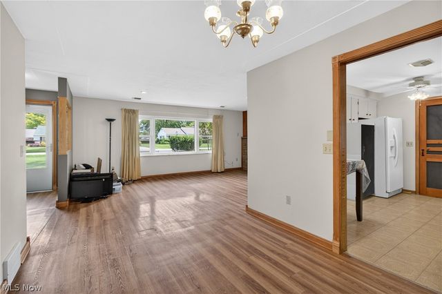 147 Georgette Drive, Grafton, OH 44044