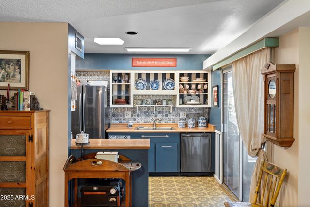 10410 W CAMPANA Drive, Sun City, AZ 85351