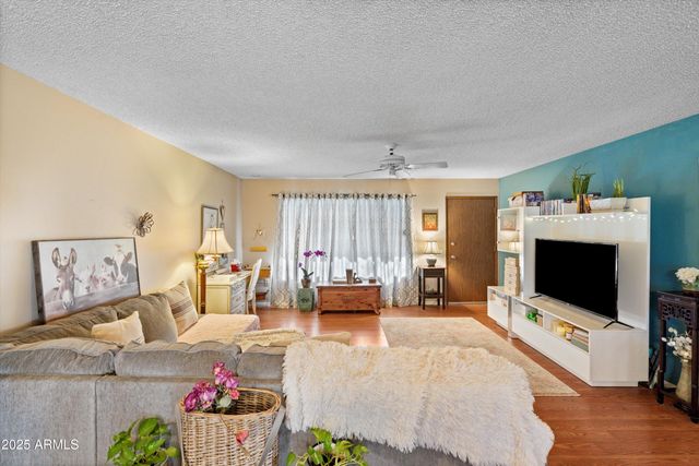 10410 W CAMPANA Drive, Sun City, AZ 85351