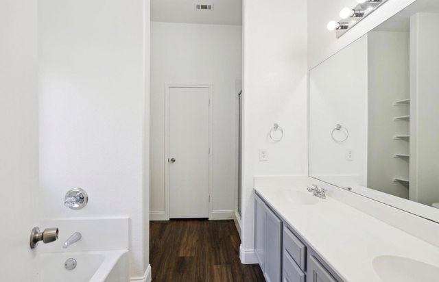 1446 Sax Leigh Drive, Dallas, TX 75241