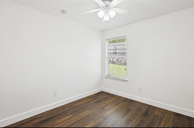 1446 Sax Leigh Drive, Dallas, TX 75241