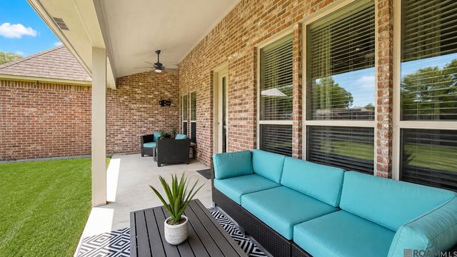 15242 Mistybrook Dr, Baton Rouge, LA 70816