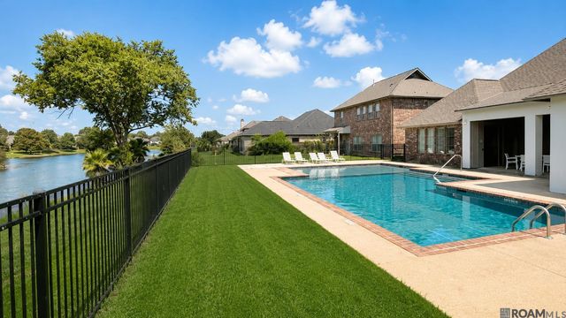 15242 Mistybrook Dr, Baton Rouge, LA 70816