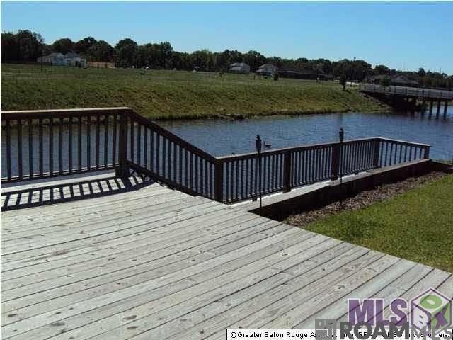 15242 Mistybrook Dr, Baton Rouge, LA 70816