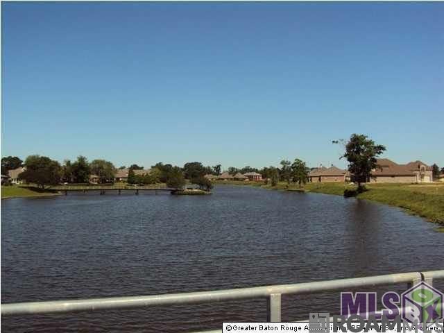 15242 Mistybrook Dr, Baton Rouge, LA 70816