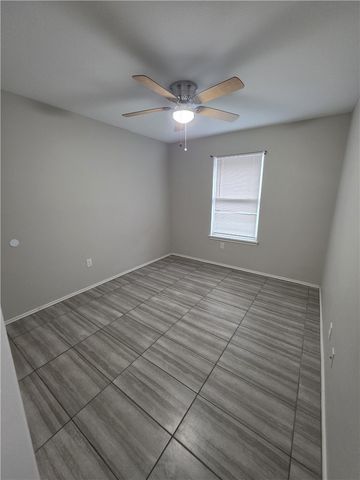 2937 Ruth St, Corpus Christi, TX 78405