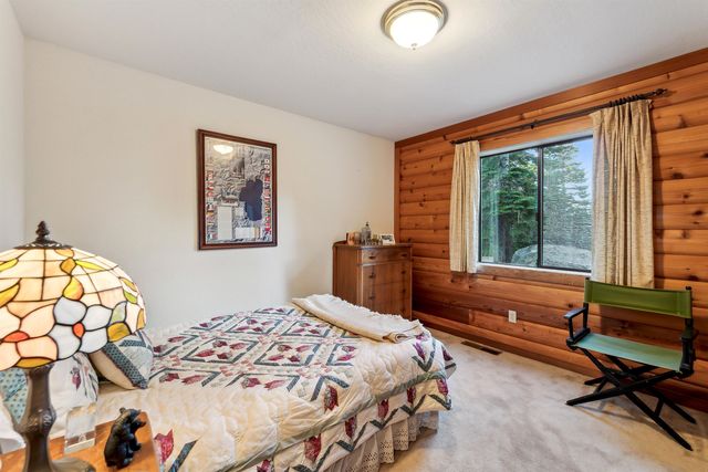 12611 Muhlebach Way, Truckee, CA 96161